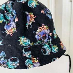 And Morty Mens Hm Reversible Bucket Hat 